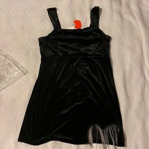 Velvet black mini with chain heart detail. Cider size 1XL